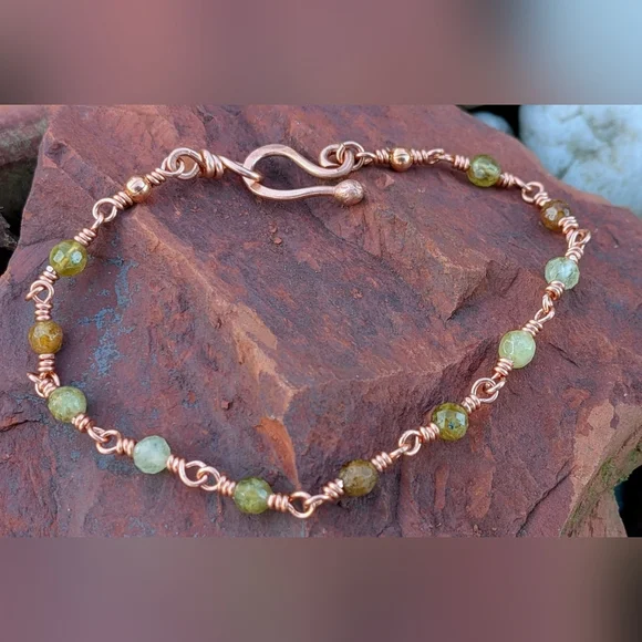 Dainty Copper Bracelet Natural Green Garnet Gems Artisan Crafted Feminine Style - Picture 12 of 15